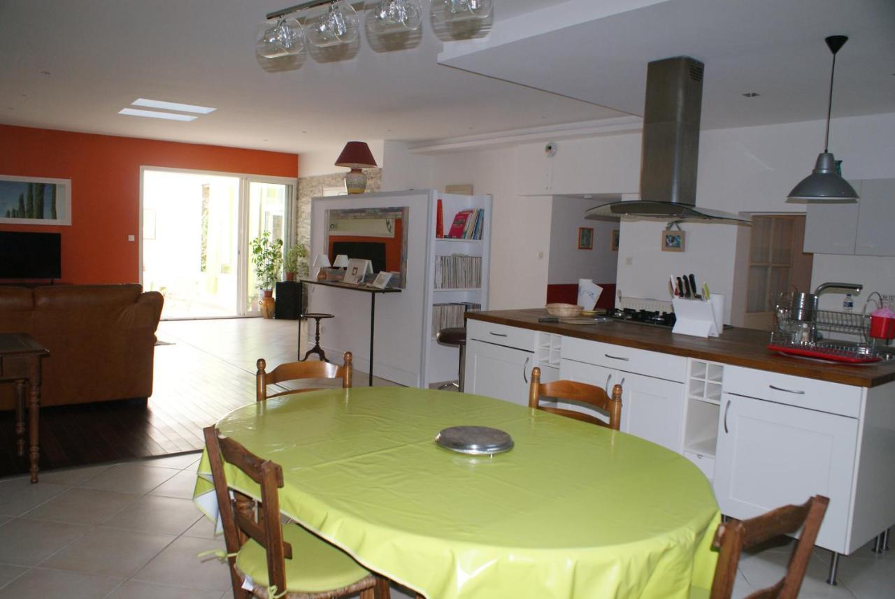 Spacieuse Maison De Village Climatisee Avec Jardin Patio Bessan Eksteriør bilde