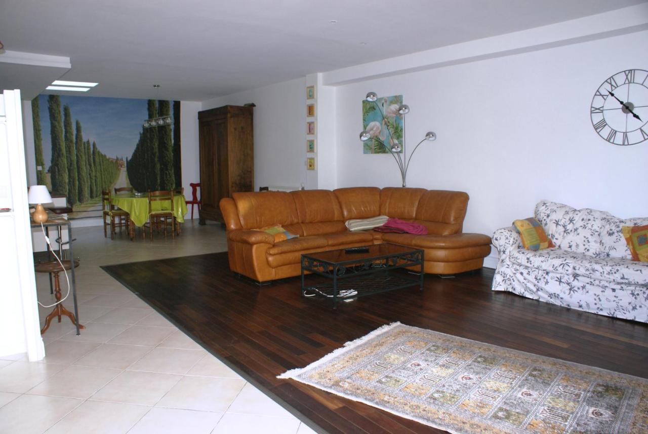 Spacieuse Maison De Village Climatisee Avec Jardin Patio Bessan Eksteriør bilde