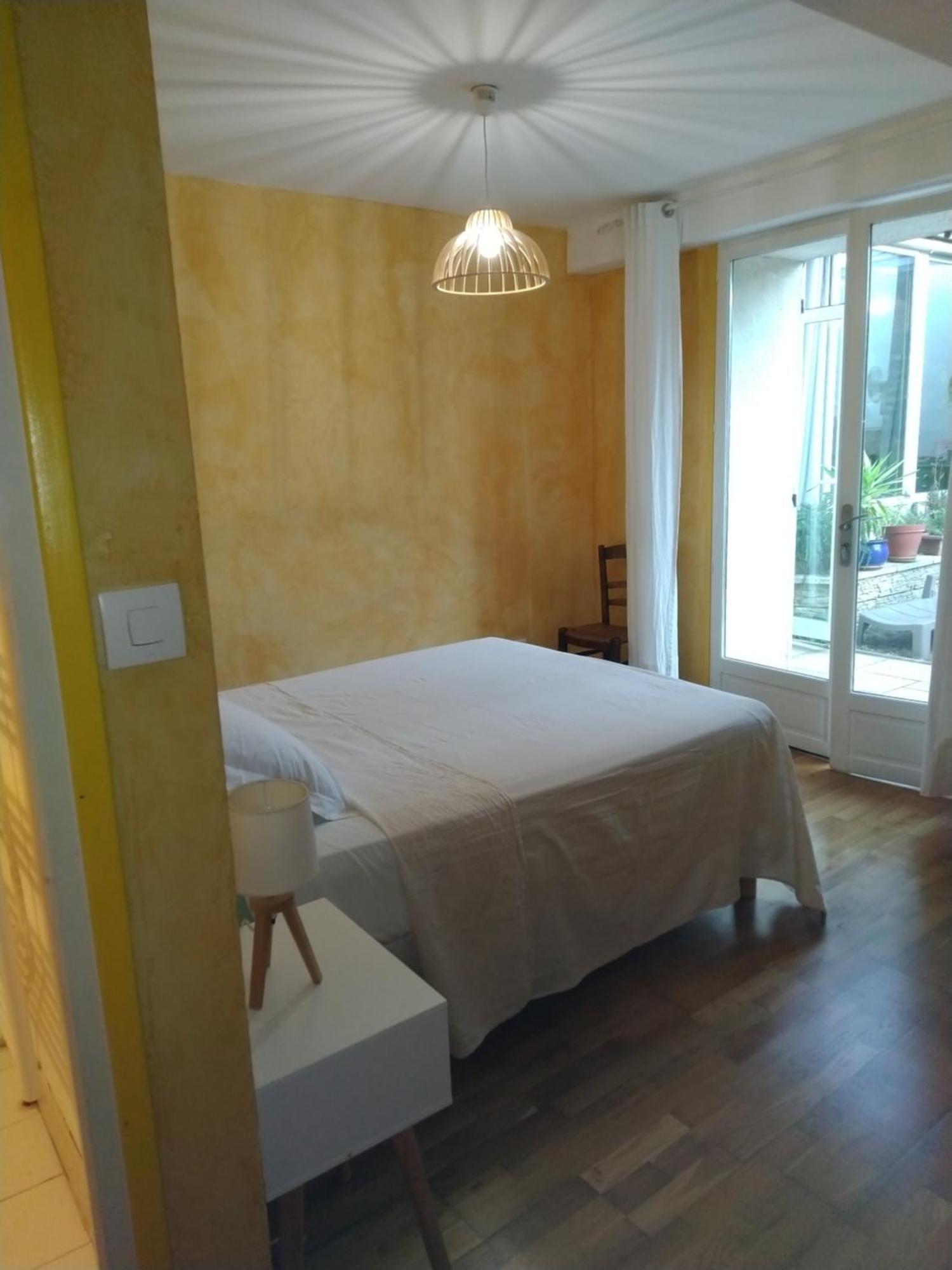 Spacieuse Maison De Village Climatisee Avec Jardin Patio Bessan Eksteriør bilde